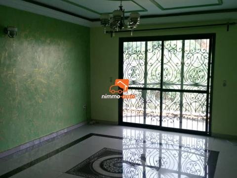 Appartement très haut standing à louer à Ngousso