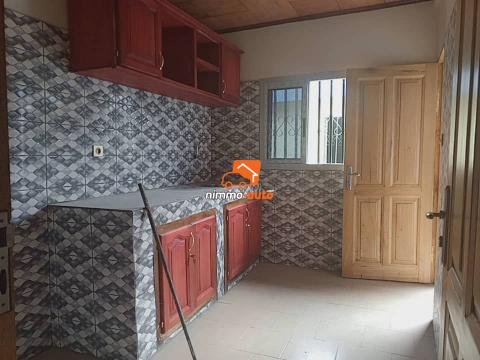 Appartement nouvellement construit à Emana