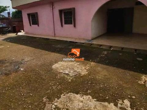 Appartement individuel à louer à Emana