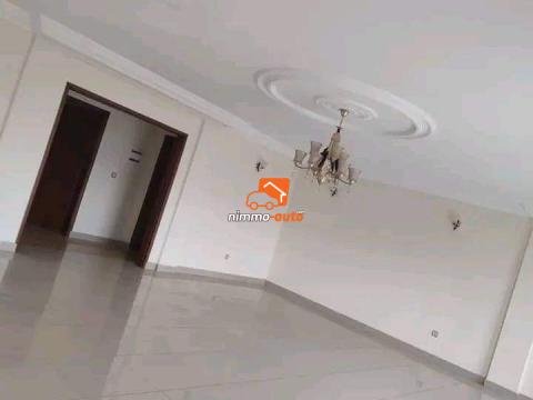 Très grand appartement à louer à Odza (Koweït City )