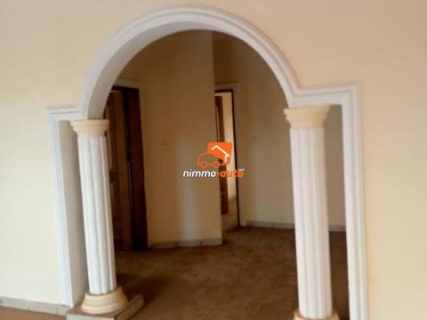 Appartement moderne à louer à Tongolo bordure de route