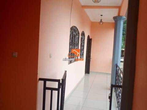 Appartement moderne haut standing à louer à Mbankolo