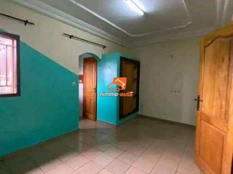 Magnifique chambre moderne à louer à Biyemassi