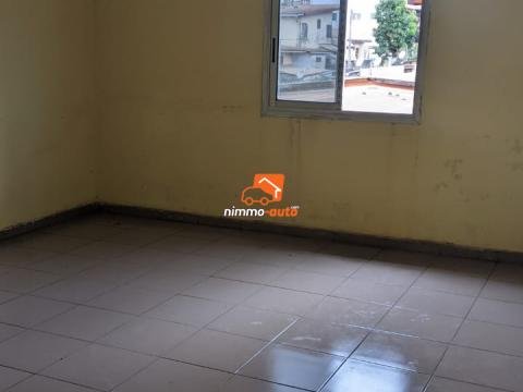 Appartement moderne à louer à la Cité-verte très bien situé