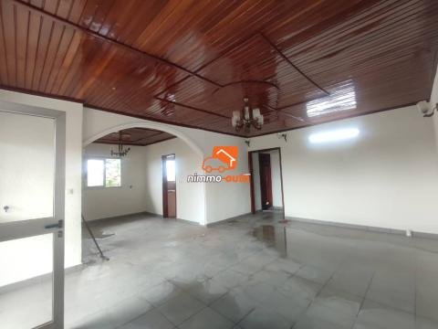 Appartement moderne individuel à louer à Odza petit marché