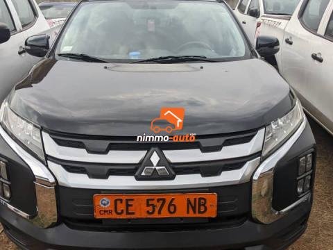 Magnifique voiture de luxe à louer à Yaoundé et en dehors de marque Mitsubishi