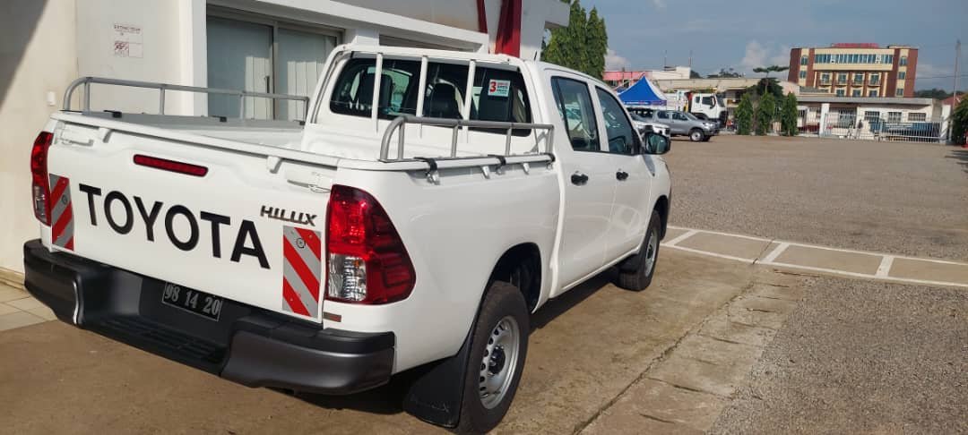 Toyota pickup Hilux neuf à louer à petit prix