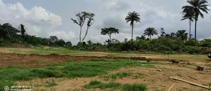 Terrain à vendre à Lendi Ngombe