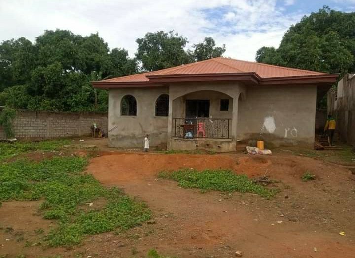 Maison à vendre à Nkometou ville