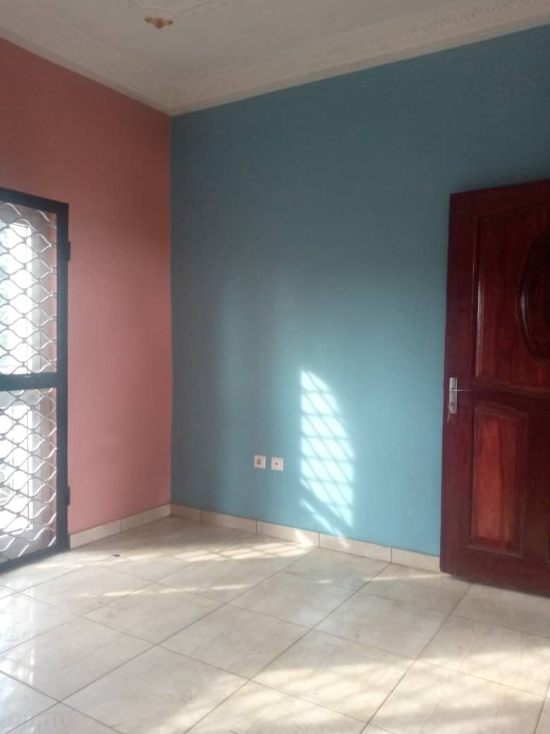 An apartment to let at Nyalla-pariso